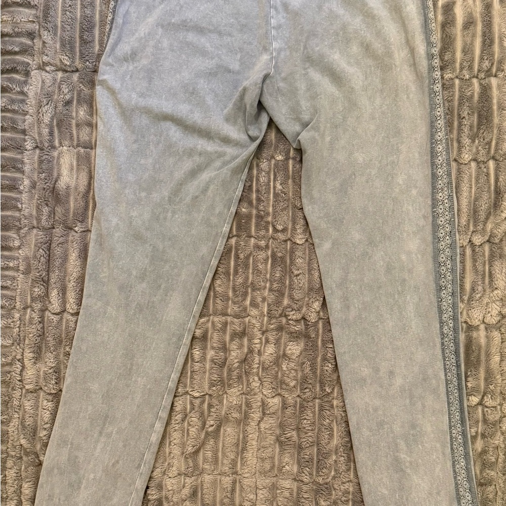 Aerie Mineral wash with lace side High rise leggings light bluish gray - Picture 6 of 11